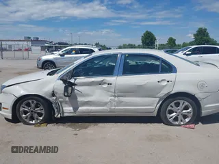 2012 Ford Fusion SE с VIN 3FAHP0HAXCR373441, выставлен на аукционе IAAI как лот 42213666 с пробегом 117 313 миль миль и . История ставок и продаж доступна на DreamBid. Изображение 6.