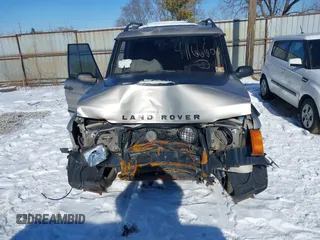 2002 Land Rover Discovery Cloth with VIN SALTY15422A770682, listed as a IAAI auction lot 41166606 with 159,940 mi miles and . Bid and sale history available at DreamBid. Image 6.