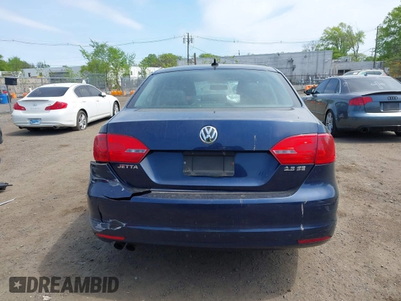 2013 Volkswagen Jetta SE with VIN 3VWDP7AJ7DM385781, listed as a IAAI auction lot 42160368 with 95,550 mi miles and . Bid and sale history available at DreamBid. Image 17.
