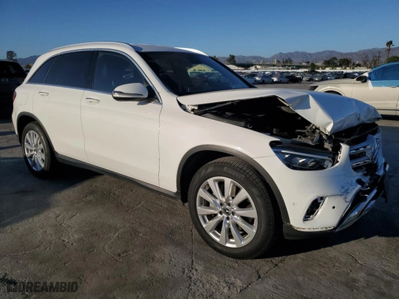 2021 Mercedes-Benz GLC with VIN W1N0G8DB5MV286225, listed as a Copart auction lot 46739585 with 20,386 mi miles and Salvage Title. Bid and sale history available at carsss.com. Image 4.