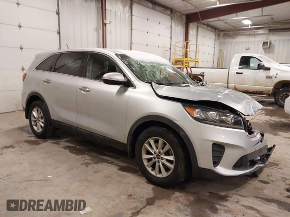 2020 Kia Sorento LX with VIN 5XYPG4A31LG623295, listed as a IAAI auction lot 41307405 with 48,063 mi miles. Bid and sale history available at carsss.com. Image 1.