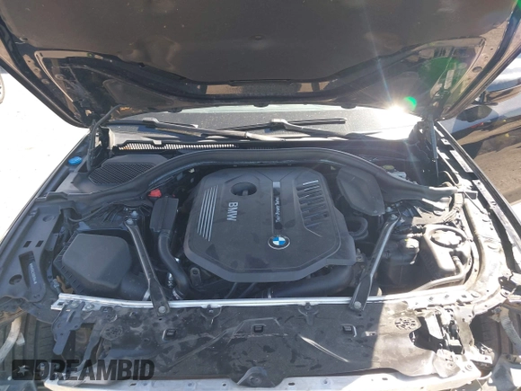 2017 BMW 5 Series 540i with VIN WBAJE5C3XHG915544, listed as a IAAI auction lot 41741911 with 89,602 mi miles and . Bid and sale history available at carsss.com. Image 10.