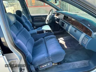 1992 Buick Roadmaster Ltd with VIN 1G4BT5370NR427263, listed as a Copart auction lot 77878424 with 80,825 mi miles and Clean Title. Bid and sale history available at DreamBid. Image 5.