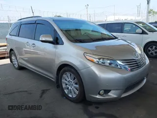 2015 Toyota Sienna XLE с VIN 5TDYK3DC0FS542529, выставлен на аукционе IAAI как лот 42359363 с пробегом 91 928 миль миль и . История ставок и продаж доступна на DreamBid. Изображение 1.