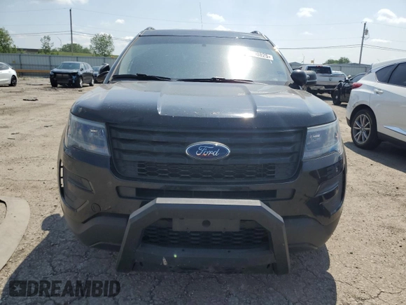 2017 Ford Police Interceptor Utility z VIN 1FM5K8AR3HGD06877, wystawiony jako Copart lot #61290825 z przebiegiem 111 299 mil mil oraz Czysty tytuł • Clean title. Historia ofert i sprzedaży dostępna na DreamBid. Obrazek 5.