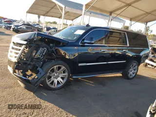 2020 Cadillac Escalade ESV Luxury z VIN 1GYS4HKJ3LR181834, wystawiony jako IAAI lot #40813416 z przebiegiem 65 857 mil mil oraz . Historia ofert i sprzedaży dostępna na DreamBid. Obrazek 15.
