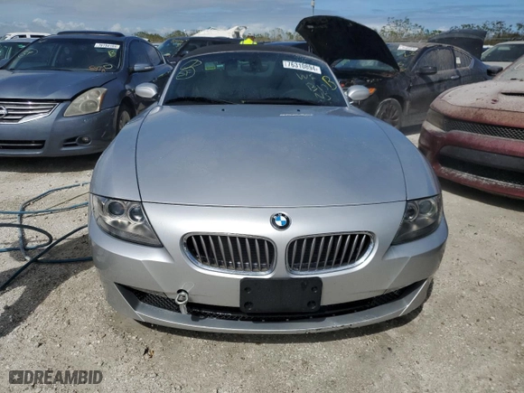 2006 BMW Z4 3.0si with VIN 4USBU53506LW92246, listed as a Copart auction lot 76310894 with 0 mi miles and Non Repairable. Bid and sale history available at carsss.com. Image 5.