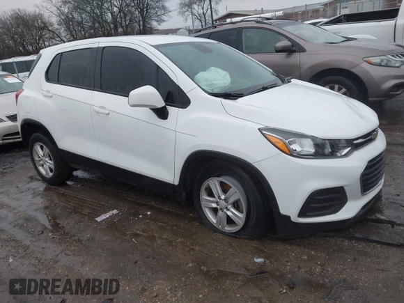 2021 Chevrolet Trax LS with VIN KL7CJKSB1MB310833, listed as a IAAI auction lot 41544231 with 1 mi miles. Bid and sale history available at carsss.com. Image 1.