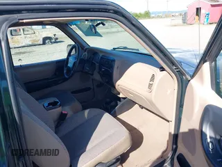 2002 Ford Ranger XLT Appearance with VIN 1FTYR44E92PA29626, listed as a IAAI auction lot 42025171 with 163,083 mi miles. Bid and sale history available at carsss.com. Image 5.