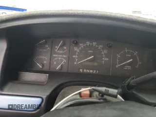 1996 Ford F-250 z VIN 1FTHX26F0TEA10475, wystawiony jako Copart lot #53327235 z przebiegiem 307 273 mil mil oraz Szkoda całkowita • Salvage title. Historia ofert i sprzedaży dostępna na DreamBid. Obrazek 9.