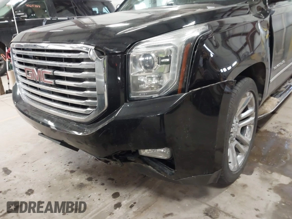 2018 GMC Yukon XL SLT with VIN 1GKS2GKC2JR213729, listed as a IAAI auction lot 41633094 with 83,656 mi miles. Bid and sale history available at carsss.com. Image 6.
