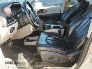 2017 Chrysler Pacifica Touring L Plus with VIN 2C4RC1EGXHR622276, listed as a Copart auction lot 48324795 with 118,370 mi miles and Salvage Title. Bid and sale history available at DreamBid. Image 7.