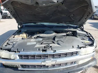 2002 Chevrolet Tahoe Z71 z VIN 1GNEK13Z22R116838, wystawiony jako IAAI lot #41776472 z przebiegiem 298 782 mil mil oraz . Historia ofert i sprzedaży dostępna na DreamBid. Obrazek 10.