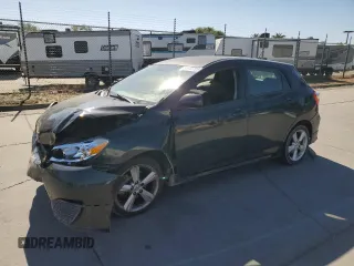 2009 Toyota Matrix S z VIN 2T1KE40EX9C001334, wystawiony jako Copart lot #55532755 z przebiegiem 158 409 mil mil oraz Szkoda całkowita • Salvage title. Historia ofert i sprzedaży dostępna na DreamBid. Obrazek 1.