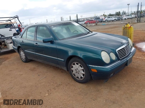 1996 Mercedes-Benz E-Class with VIN WDBJF55F7TJ022572, listed as a IAAI auction lot 41936649 with 187,706 mi miles. Bid and sale history available at carsss.com. Image 1.