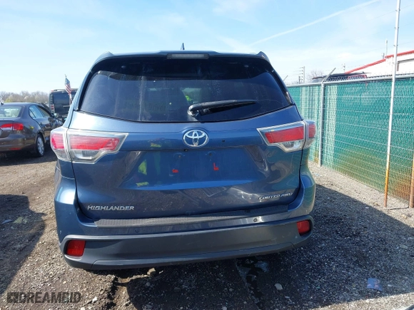 2015 Toyota Highlander Limited with VIN 5TDDKRFH6FS186386, listed as a IAAI auction lot 41987264 with 165,076 mi miles. Bid and sale history available at carsss.com. Image 17.