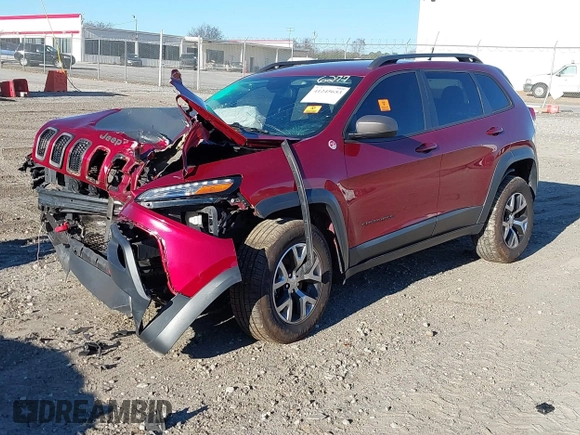 2014 Jeep Cherokee Trailhawk z VIN 1C4PJMBS8EW186277, wystawiony jako IAAI lot #41245653 z przebiegiem Nie podano mil oraz . Historia ofert i sprzedaży dostępna na DreamBid. Obrazek 2.