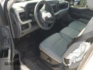 2023 Ford F-250 XL z VIN 1FTBF2AA5PEE21669, wystawiony jako Copart lot #65799754 z przebiegiem Nie podano mil oraz Czysty tytuł • Clean title. Historia ofert i sprzedaży dostępna na DreamBid. Obrazek 8.
