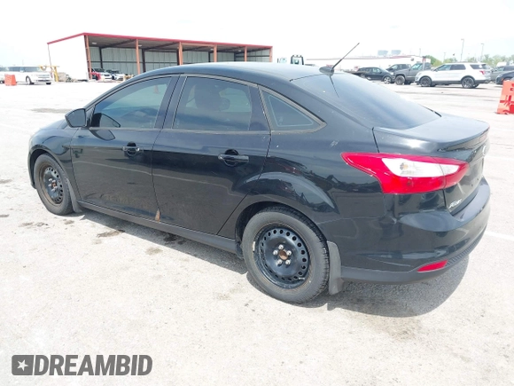 2012 Ford Focus SE with VIN 1FAHP3F24CL275128, listed as a IAAI auction lot 42121816 with 200,716 mi miles and . Bid and sale history available at carsss.com. Image 3.