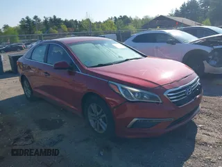 2015 Hyundai Sonata SE z VIN 5NPE24AF4FH123645, wystawiony jako IAAI lot #42219292 z przebiegiem 235 609 mil mil oraz . Historia ofert i sprzedaży dostępna na DreamBid. Obrazek 1.