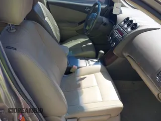 2007 Nissan Altima SL with VIN 1N4BL21E97C196766, listed as a IAAI auction lot 42032823 with 164,514 mi miles and . Bid and sale history available at DreamBid. Image 5.