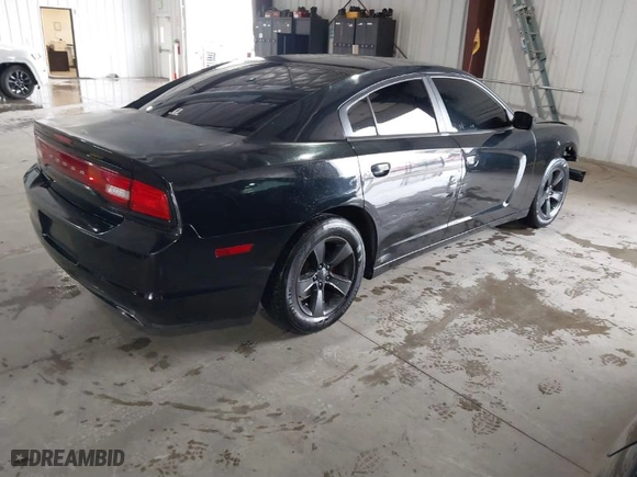 2013 Dodge Charger SE with VIN 2C3CDXBG2DH625655, listed as a IAAI auction lot 41776651 with NaN miles. Bid and sale history available at carsss.com. Image 4.