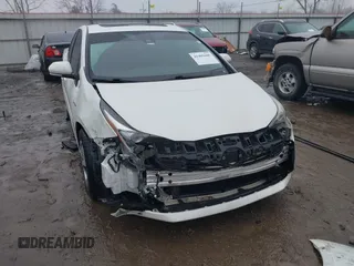 2018 Toyota Prius Two with VIN JTDKARFU1J3547489, listed as a IAAI auction lot 41405605 with 146,971 mi miles. Bid and sale history available at carsss.com. Image 6.