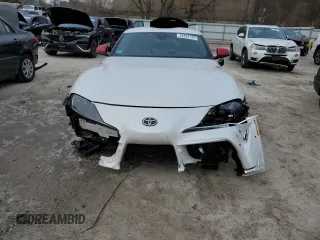 2020 Toyota Supra 3.0 with VIN WZ1DB4C05LW023856, listed as a Copart auction lot 84893744 with 32,046 mi miles and Salvage title. Bid and sale history available at DreamBid. Image 5.