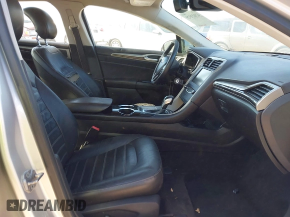 2013 Ford Fusion SE Hybrid with VIN 3FA6P0LU6DR127108, listed as a IAAI auction lot 42023529 with 250,057 mi miles. Bid and sale history available at carsss.com. Image 5.