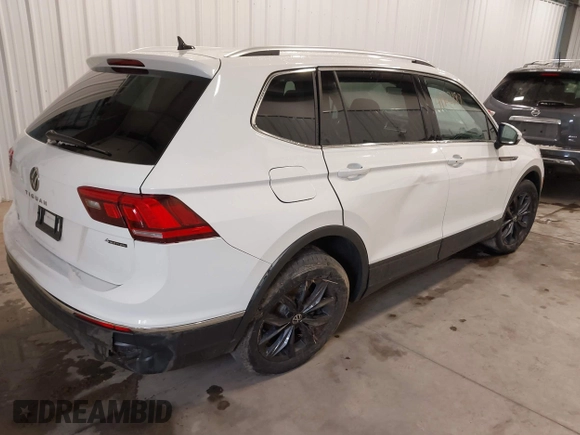 2024 Volkswagen Tiguan SE с VIN 3VV2B7AX0RM035320, выставлен на аукционе IAAI как лот 41922187 с пробегом 28 153 миль миль и . История ставок и продаж доступна на DreamBid. Изображение 4.