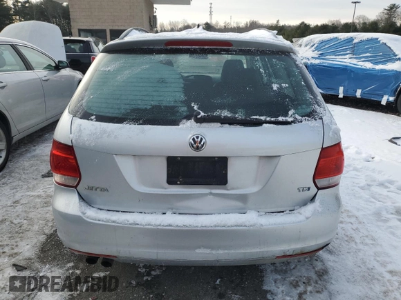 2011 Volkswagen Jetta TDI with VIN 3VWML7AJ5BM683240, listed as a Copart auction lot 42097595 with 197,114 mi miles and Salvage title. Bid and sale history available at DreamBid. Image 6.