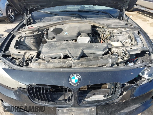 2013 BMW 3 Series 328i with VIN WBA3C1C51DF440679, listed as a IAAI auction lot 41533587 with 184,812 mi miles. Bid and sale history available at carsss.com. Image 10.