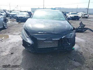 2020 Hyundai Elantra SEL with VIN 5NPD84LFXLH510395, listed as a IAAI auction lot 41948548 with 35,079 mi miles. Bid and sale history available at carsss.com. Image 6.