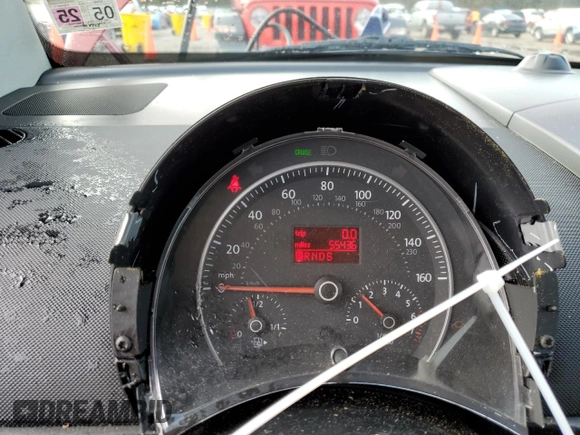 2007 Volkswagen Beetle with VIN 3VWRF31Y17M409883, listed as a Copart auction lot 87929475 with 55,436 mi miles and Salvage Title. Bid and sale history available at DreamBid. Image 9.
