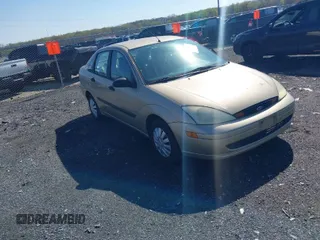 2002 Ford Focus LX with VIN 1FAFP33P42W289681, listed as a IAAI auction lot 41989506 with 128,070 mi miles and . Bid and sale history available at carsss.com. Image 1.