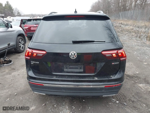 2020 Volkswagen Tiguan SE with VIN 3VV2B7AXXLM006852, listed as a IAAI auction lot 41847653 with 87,123 mi miles. Bid and sale history available at carsss.com. Image 16.