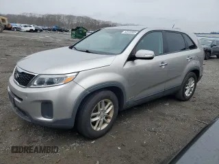2015 Kia Sorento LX with VIN 5XYKTCA69FG562972, listed as a Copart auction lot 53233305 with 145,573 mi miles and Clean Title. Bid and sale history available at carsss.com. Image 1.
