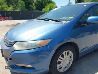 2010 Honda Insight LX with VIN JHMZE2H56AS013649, listed as a IAAI auction lot 42646690 with 5,593 mi miles and . Bid and sale history available at DreamBid. Image 6.