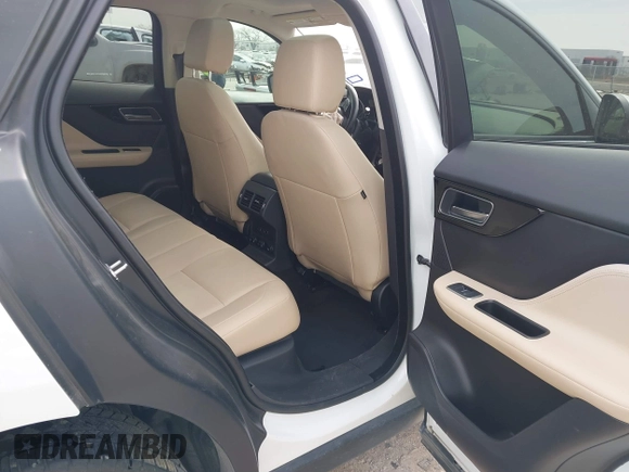 2018 Jaguar F-Pace 25t Premium z VIN SADCJ2FX6JA271204, wystawiony jako IAAI lot #41741347 z przebiegiem 80 806 mil mil oraz . Historia ofert i sprzedaży dostępna na DreamBid. Obrazek 8.