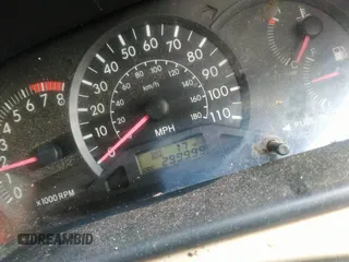 2005 Toyota Corolla CE with VIN 1NXBR32E65Z541624, listed as a IAAI auction lot 42499366 with 299,999 mi miles and . Bid and sale history available at DreamBid. Image 7.