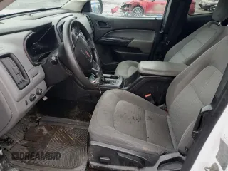 2015 GMC Canyon z VIN 1GTH6AEA1F1136844, wystawiony jako Copart lot #84408554 z przebiegiem 94 333 mil mil oraz Czysty tytuł • Clean title. Historia ofert i sprzedaży dostępna na DreamBid. Obrazek 7.