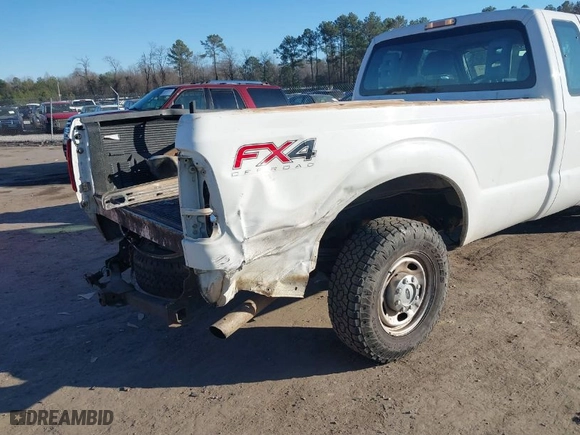 2015 Ford Super Duty F-250 SRW XLT with VIN 1FT7X2B69FEB71297, listed as a IAAI auction lot 41665201 with 214,931 mi miles. Bid and sale history available at carsss.com. Image 6.