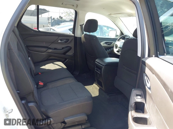 2018 Chevrolet Traverse LT Cloth with VIN 1GNERGKW8JJ247162, listed as a IAAI auction lot 41949401 with 89,513 mi miles. Bid and sale history available at carsss.com. Image 8.
