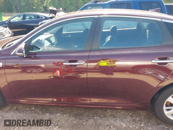 2018 Kia Optima LX z VIN 5XXGT4L39JG180260, wystawiony jako IAAI lot #42081495 z przebiegiem 173 200 mil mil oraz . Historia ofert i sprzedaży dostępna na DreamBid. Obrazek 14.