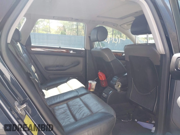 2003 Audi allroad A6 V8 with VIN WA1YD64B53N042896, listed as a IAAI auction lot 42140869 with 139,980 mi miles and . Bid and sale history available at DreamBid. Image 8.