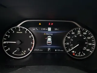 2021 Nissan Maxima SV z VIN 1N4AA6CV4MC511118, wystawiony jako Copart lot #50308604 z przebiegiem 37 625 mil mil oraz Szkoda całkowita • Salvage title. Historia ofert i sprzedaży dostępna na DreamBid. Obrazek 9.