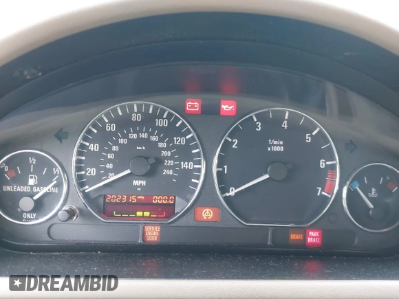 2001 BMW Z3 2.5 z VIN WBACN33431LK48268, wystawiony jako IAAI lot #42412396 z przebiegiem 202 315 mil mil oraz . Historia ofert i sprzedaży dostępna na DreamBid. Obrazek 7.