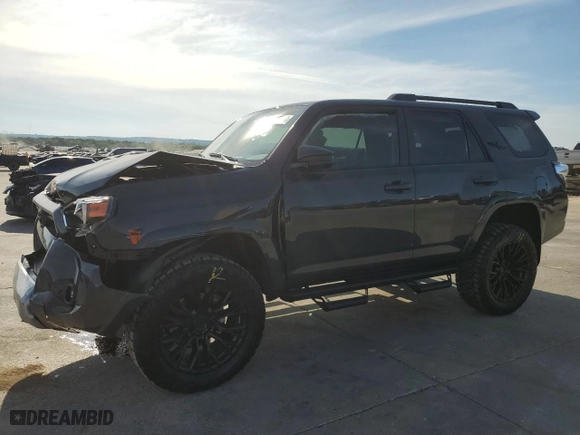 2024 Toyota 4Runner TRD Off Road with VIN JTEPU5JR5R6273440, listed as a Copart auction lot 68060194 with 4,360 mi miles and Salvage Title. Bid and sale history available at carsss.com. Image 1.