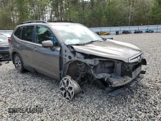 2019 Subaru Forester Premium with VIN JF2SKAGC0KH406181, listed as a Copart auction lot 56172575 with 149,279 mi miles and Salvage title. Bid and sale history available at DreamBid. Image 4.