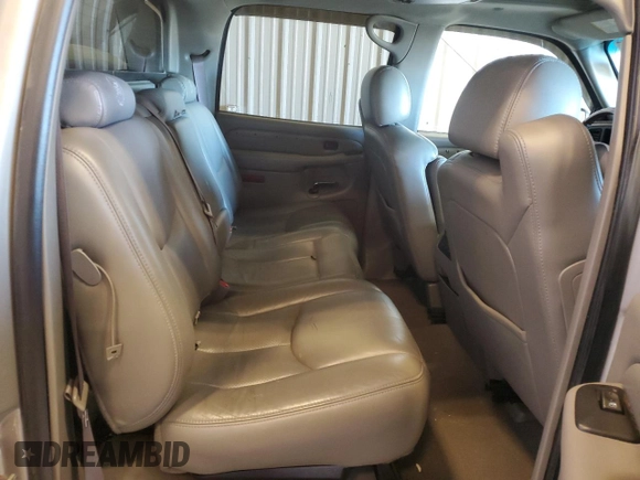 2006 Cadillac Escalade EXT z VIN 3GYEK62N46G206027, wystawiony jako Copart lot #85702774 z przebiegiem 151 721 mil mil oraz Czysty tytuł • Clean title. Historia ofert i sprzedaży dostępna na DreamBid. Obrazek 10.